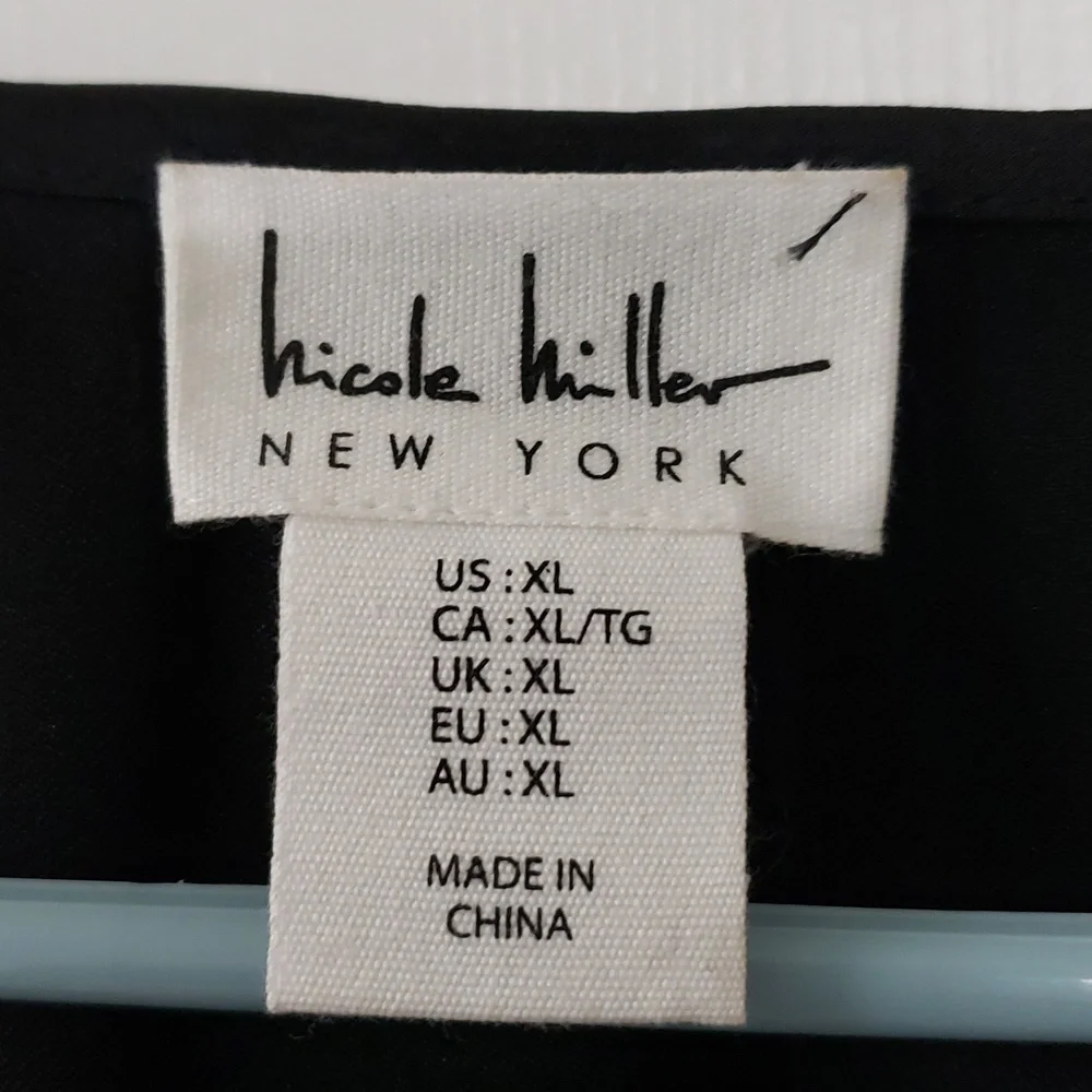 Blouse - Picture 4 of 4